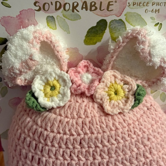 So’dorable Hand Crocheted Baby Girl 3 Piece Easter Photo-op Set - Picture 4 of 8
